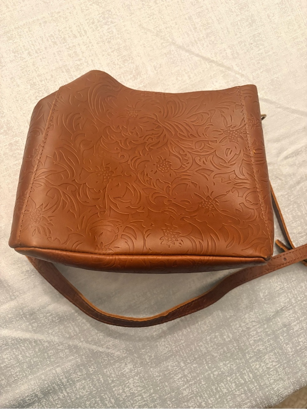 Portland Leather Butterfly Bucket Bag in Meadow color. Never used.